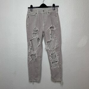 Woman’s American Eagle Outfitters Light Gray Distressed Jeans Size 4